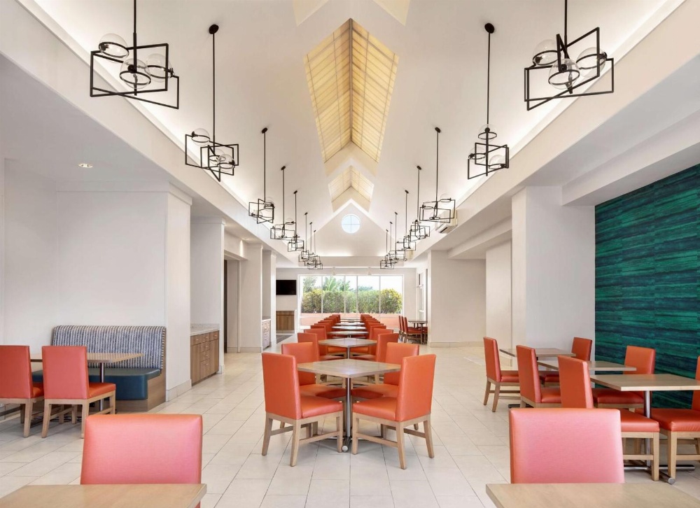 Embassy Suites By Hilton Hotel Tampa-Airport/Westshore Main image